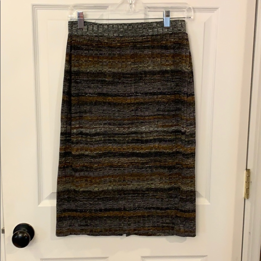 Logo sweater skirt with elastic  waist band.